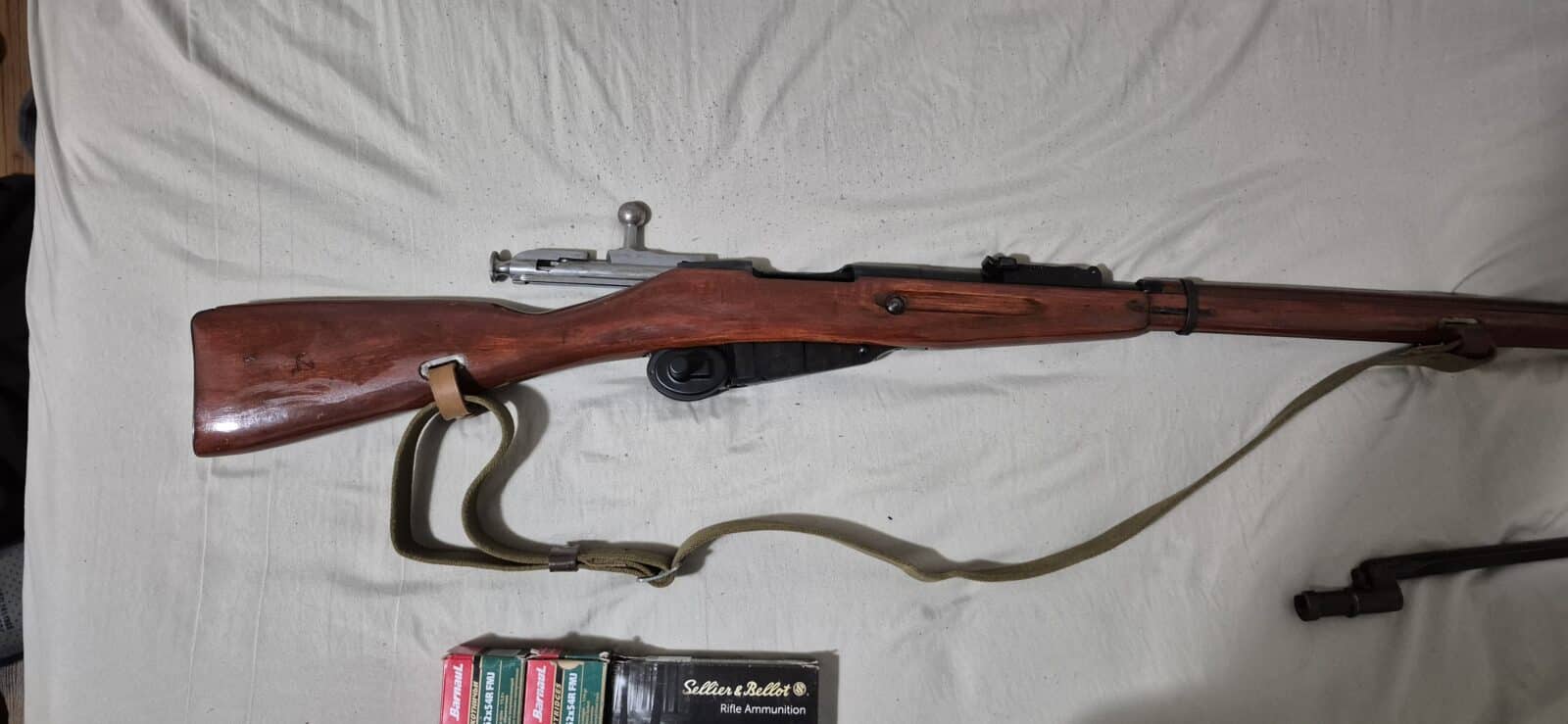 Mosin nagant 7.62x54R avec baillonette et courroie originale