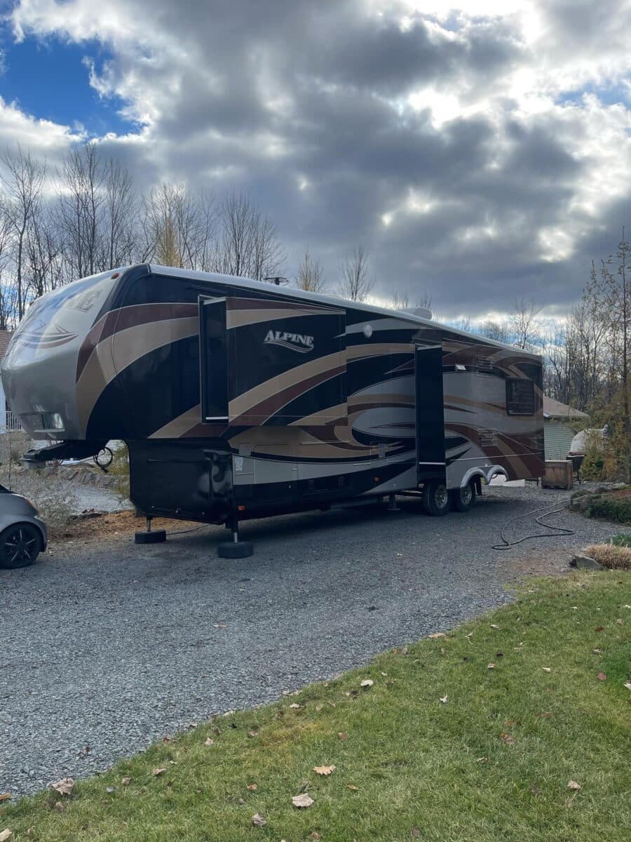 Fifth Wheel à vendre