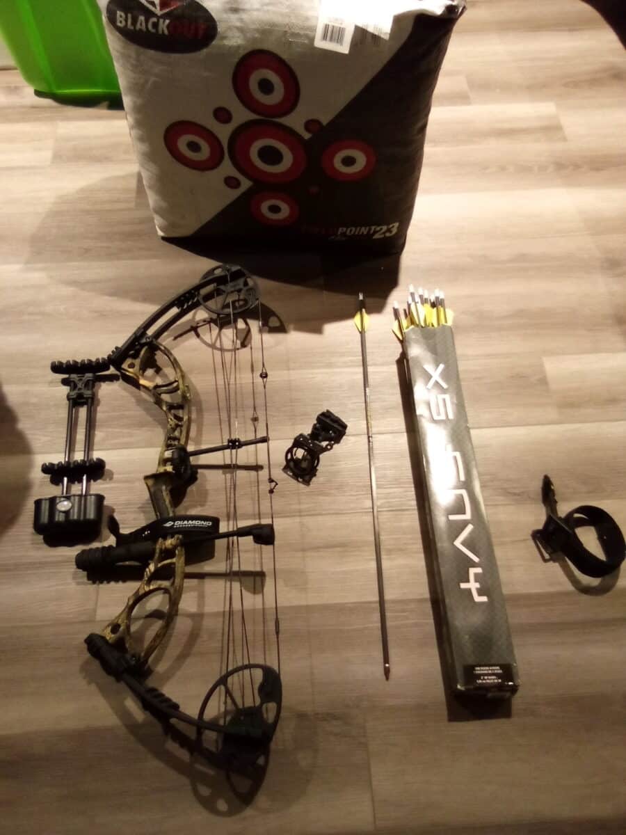 Arc à poulies (Diamond Archery Bowtech Edge XT) Compound Bow