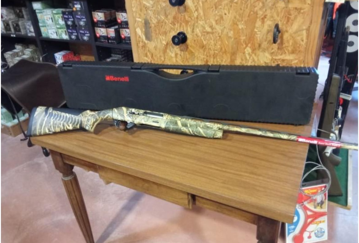Benelli Black Eagle Confortech Cal: 28/76