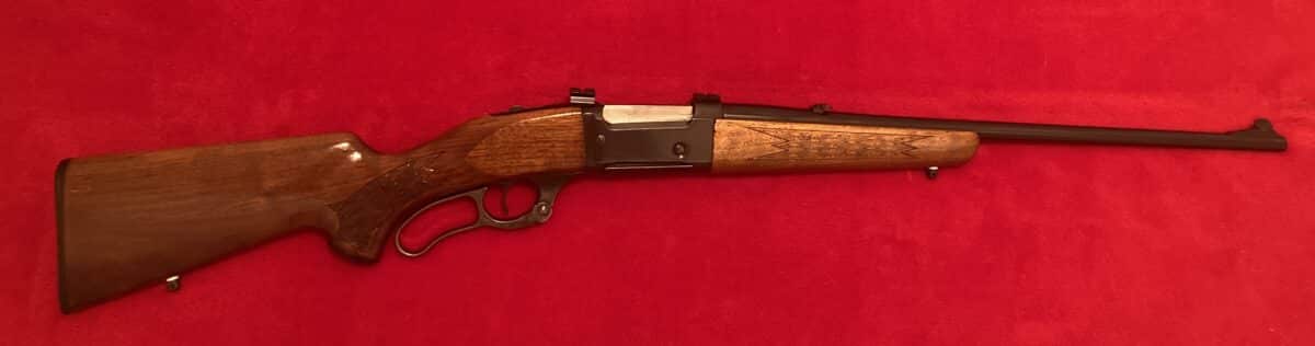 ARME LÉGÈRE ET MANIABLE UN ¨MUST¨POUR LA CHASSE SAVAGE 99C