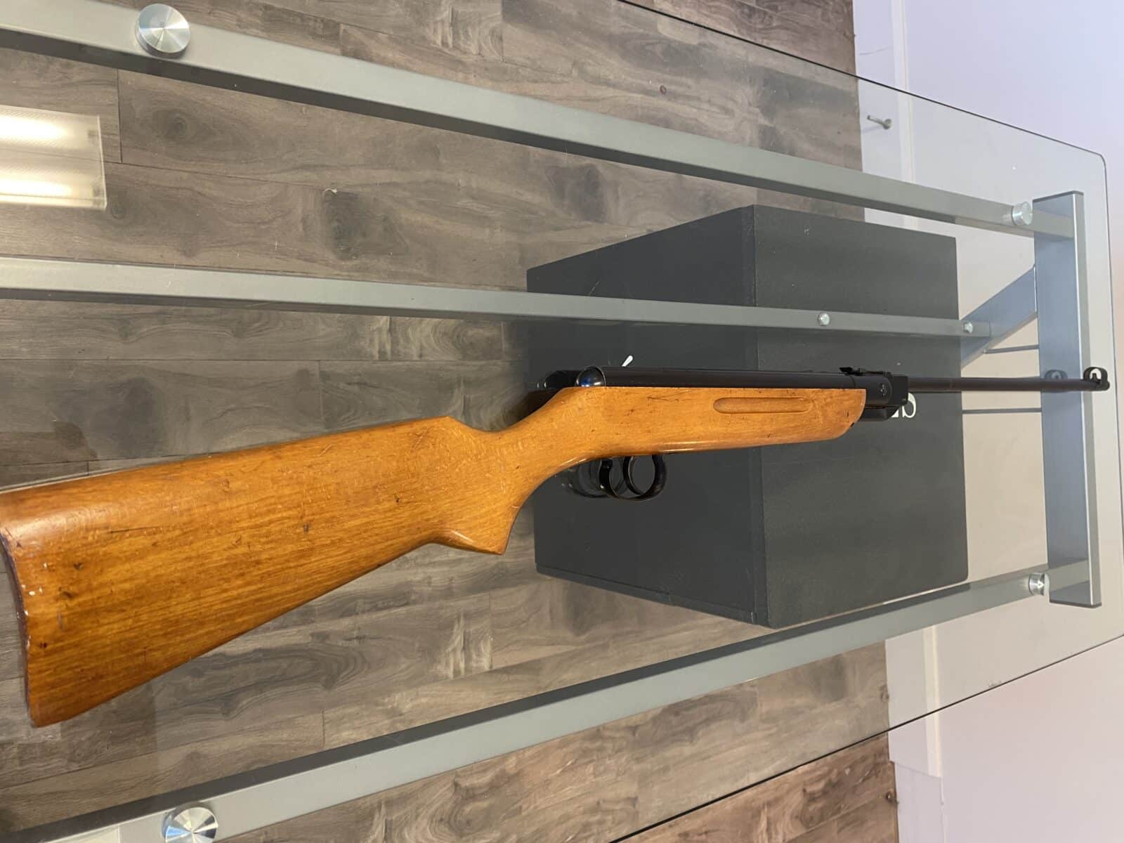 Slavia 620 cal. 177