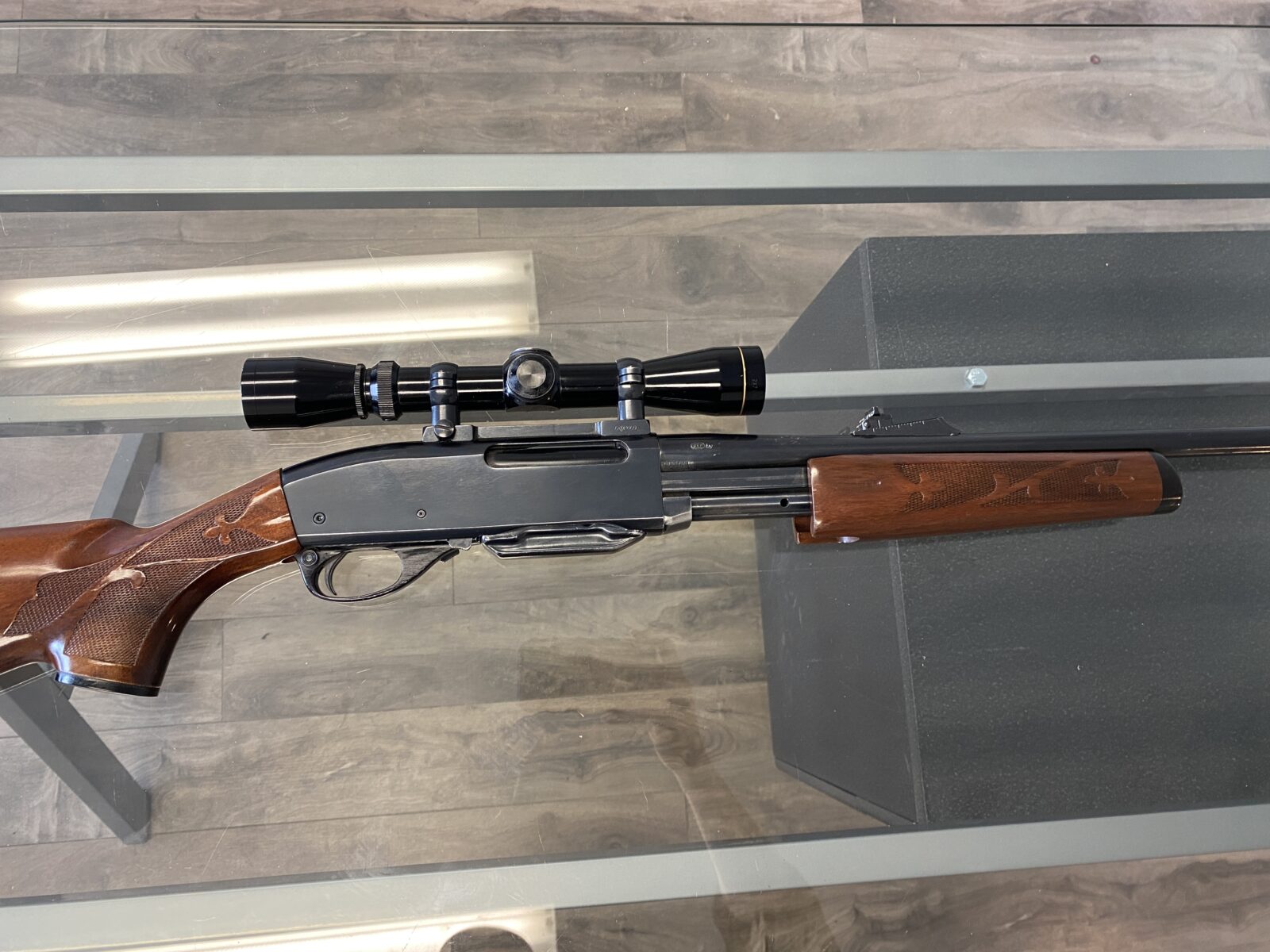 Remington 7600 cal. 270 Win + Leupold VARI-X II