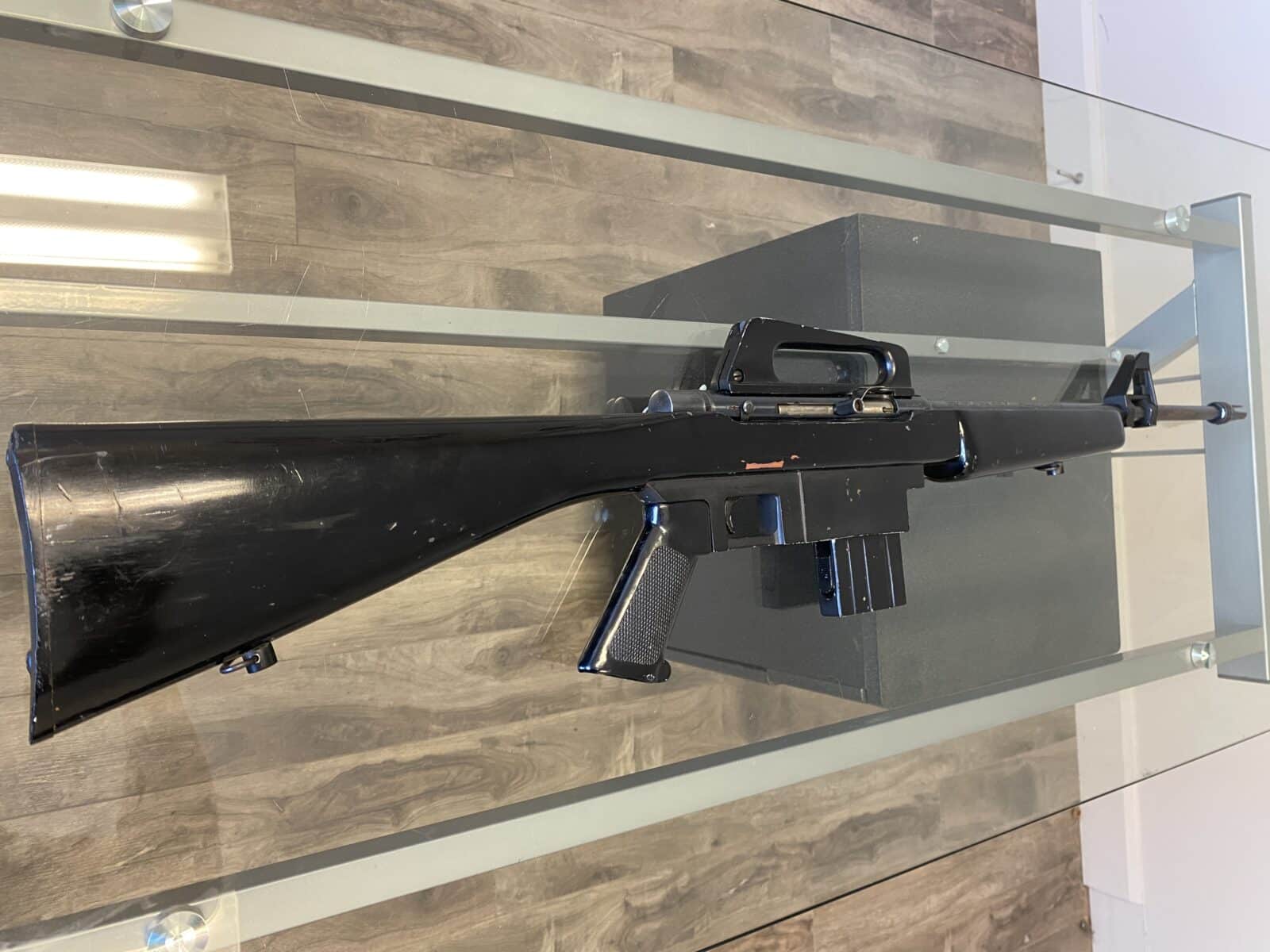 Squires Bingham M16 cal. 22 LR