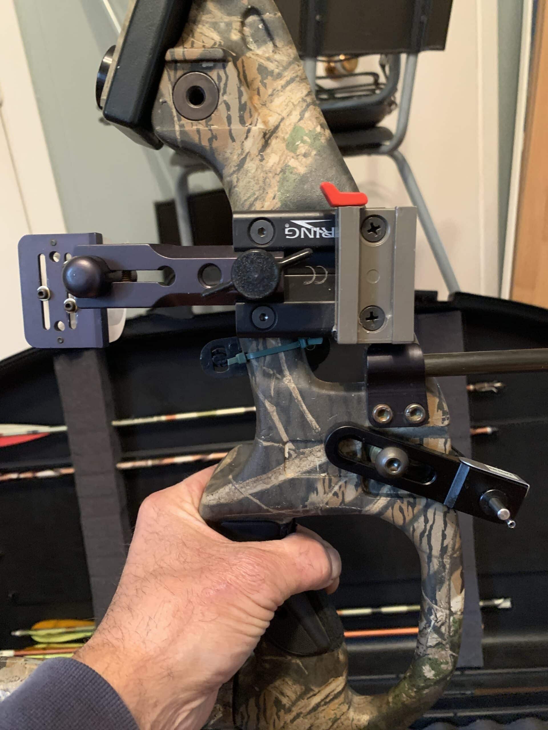 Arc de chasse à poulie avec étui rigide prête pour la chasse