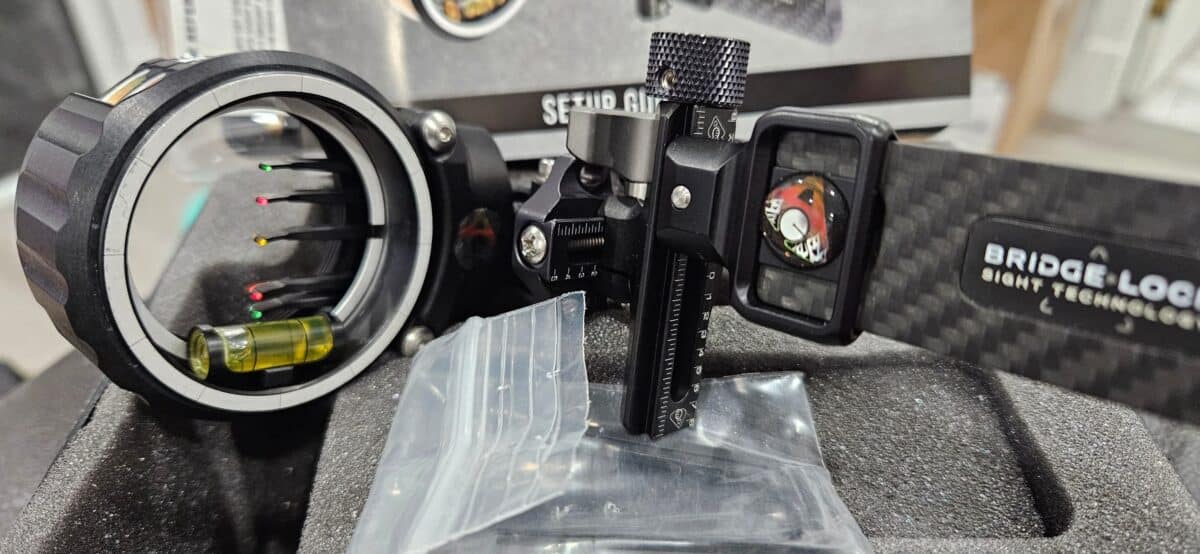 Mathews Bridge Lock Axcel Sight 5 pins comme neuf