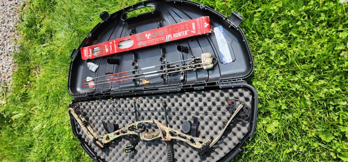 Arc a Poulie Hoyt Vantage X7 et plusieurs équipements neuf