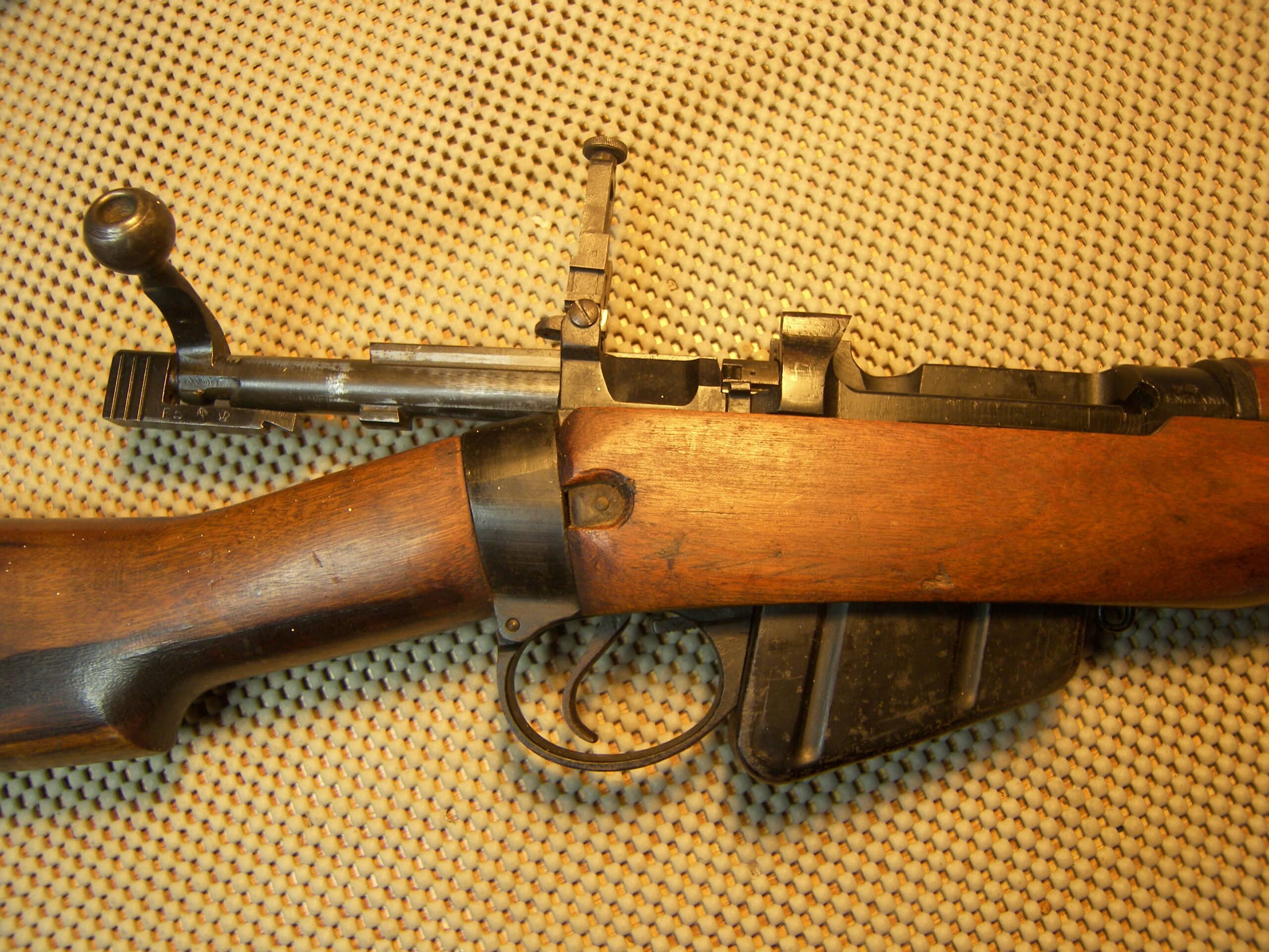 ENFIELD UNGLE 1946