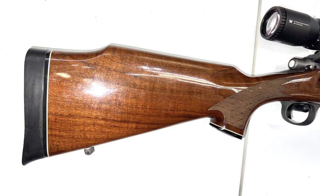Remington 700 , 300 win mag , Cerakote Tungsten , scope Vortex