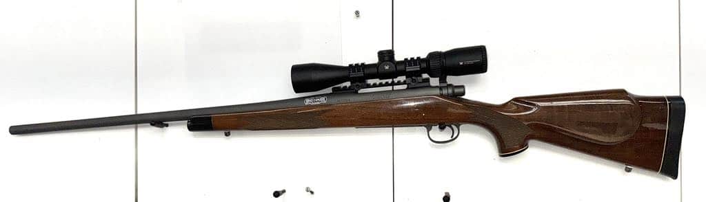 Remington 700 , 300 win mag , Cerakote Tungsten , scope Vortex