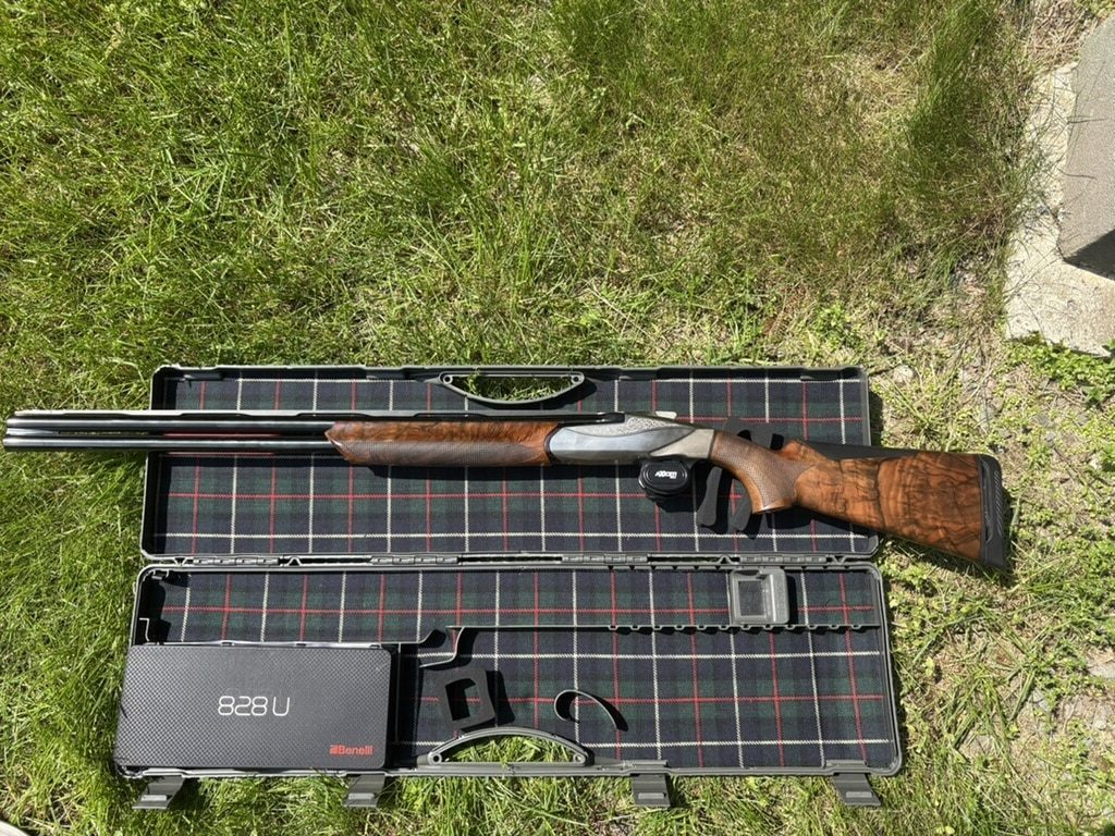 Beneli 828U
