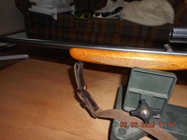 tres belle et petite carabine,semie automatique de calbre 22 lr