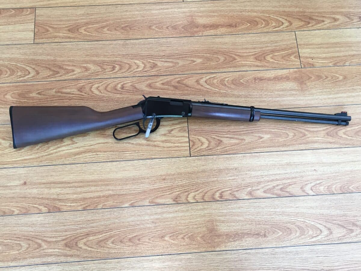 Carabine Henry H001, de calibre 22 LR, Long et short. État neuf.