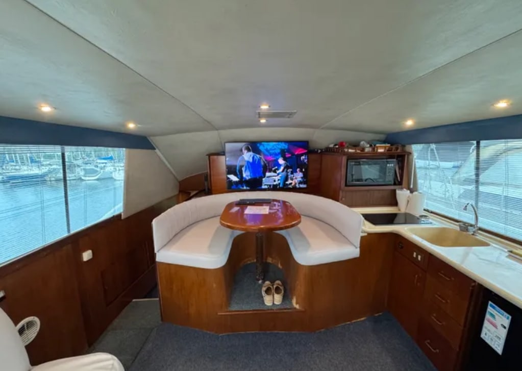 Bateau “ocean yachts” INC USA