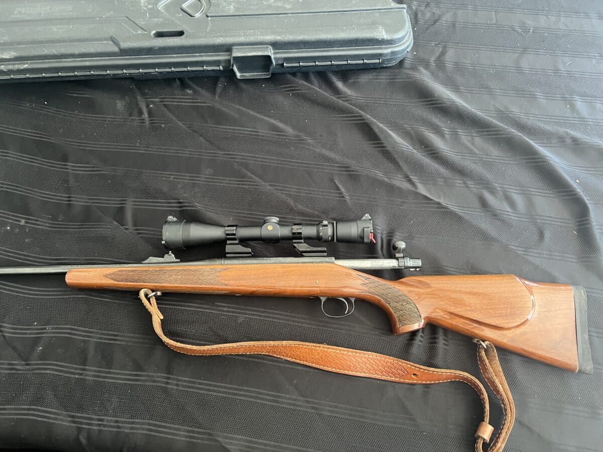 CARABINE REMINGTON 700 AVEC TELESCOPE LEOPOLD VXIII