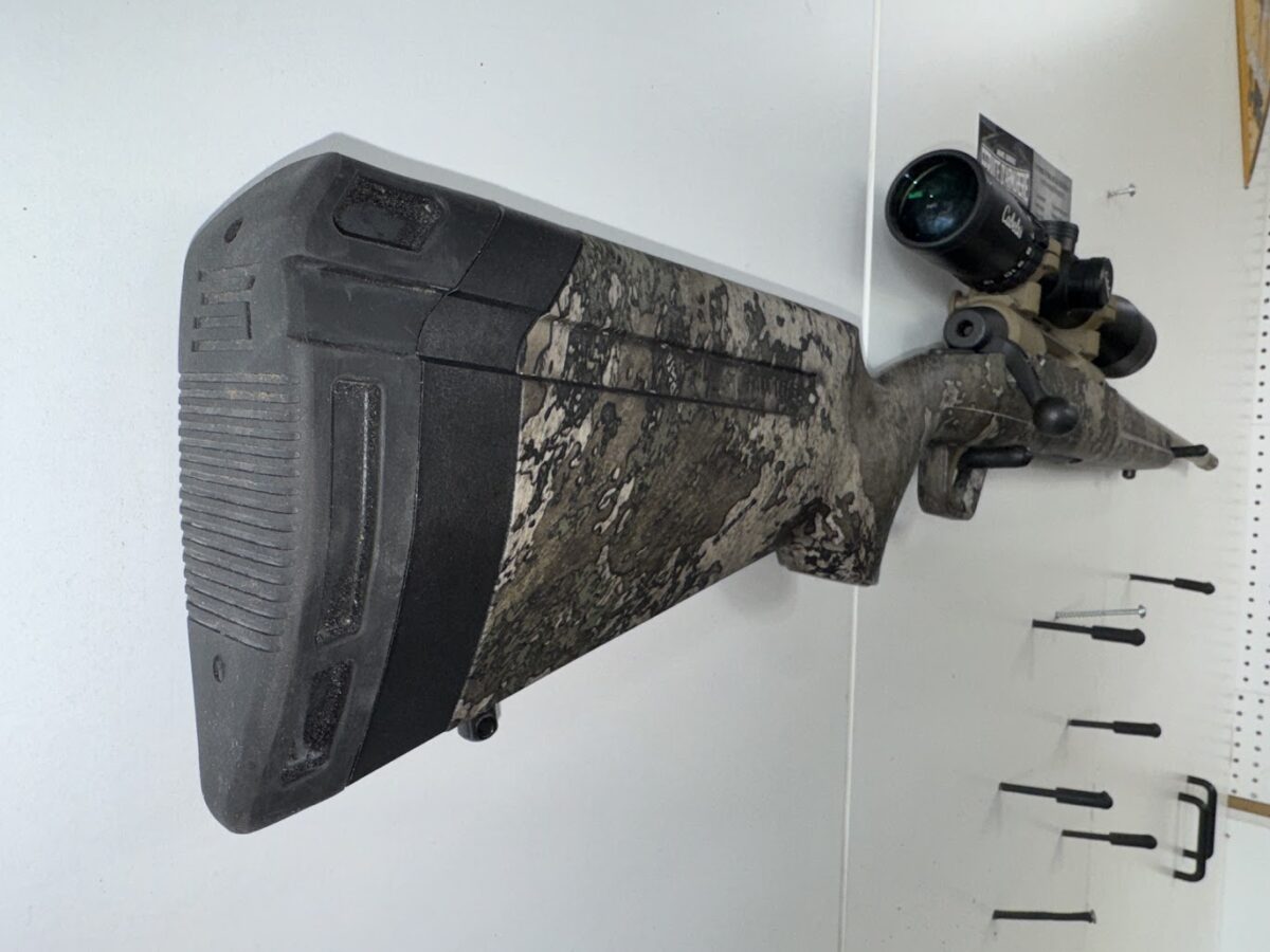Carabine Axis , 30-06 , Cerakote Flat dark Earth , Scope 4-12×40