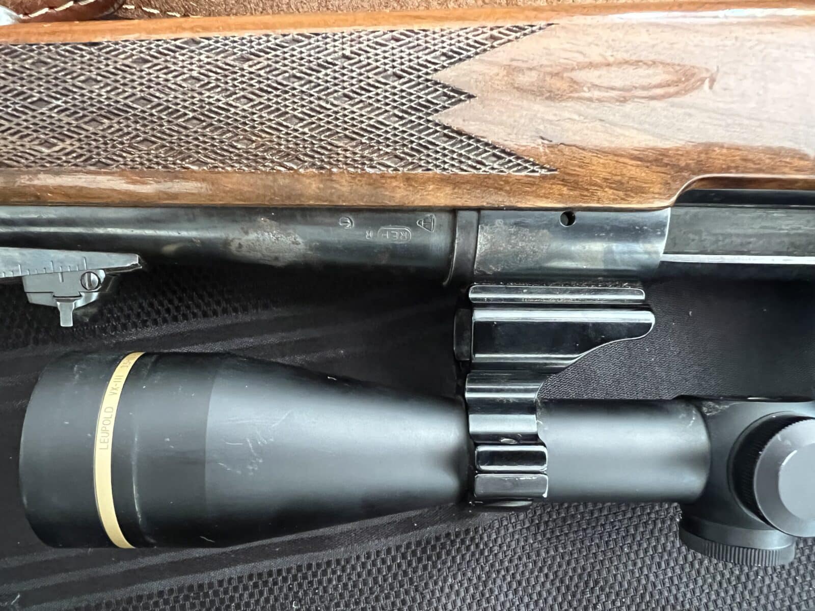 CARABINE REMINGTON 700 AVEC TELESCOPE LEOPOLD VXIII