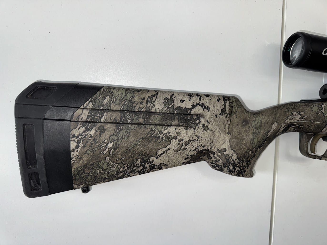 Carabine Axis , 30-06 , Cerakote Flat dark Earth , Scope 4-12×40