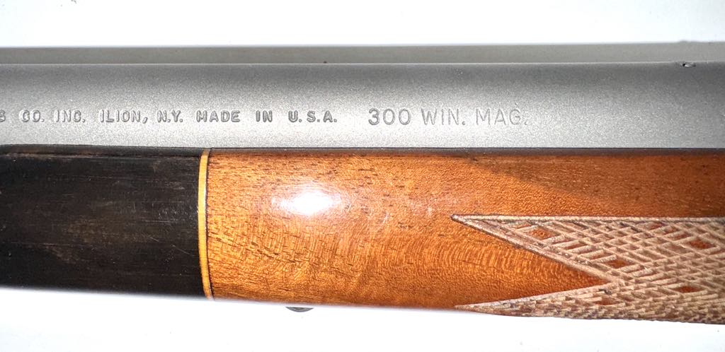 Remington 700 , 300 win mag , Cerakote Tungsten , scope Vortex