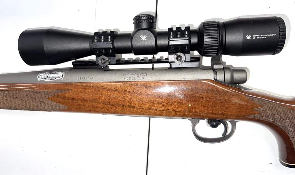 Remington 700 , 300 win mag , Cerakote Tungsten , scope Vortex