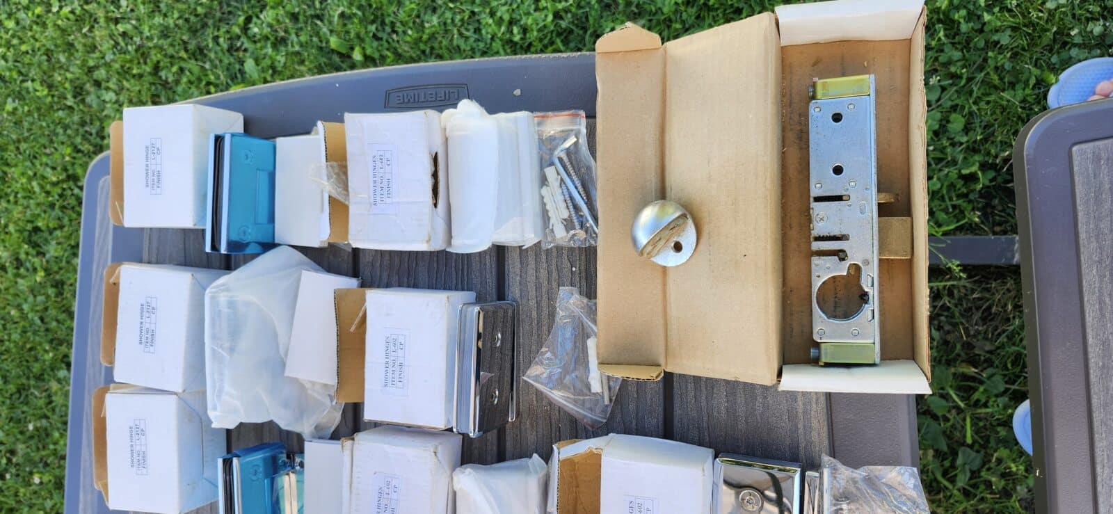 Lot de pognée et accessoires pour porte de douche