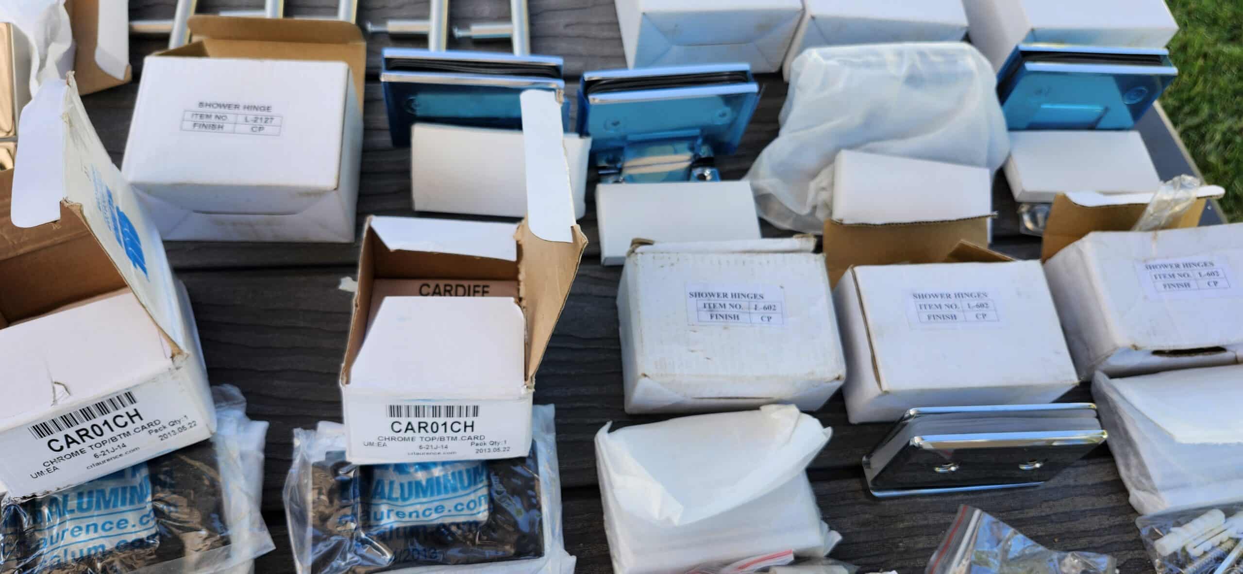 Lot de pognée et accessoires pour porte de douche