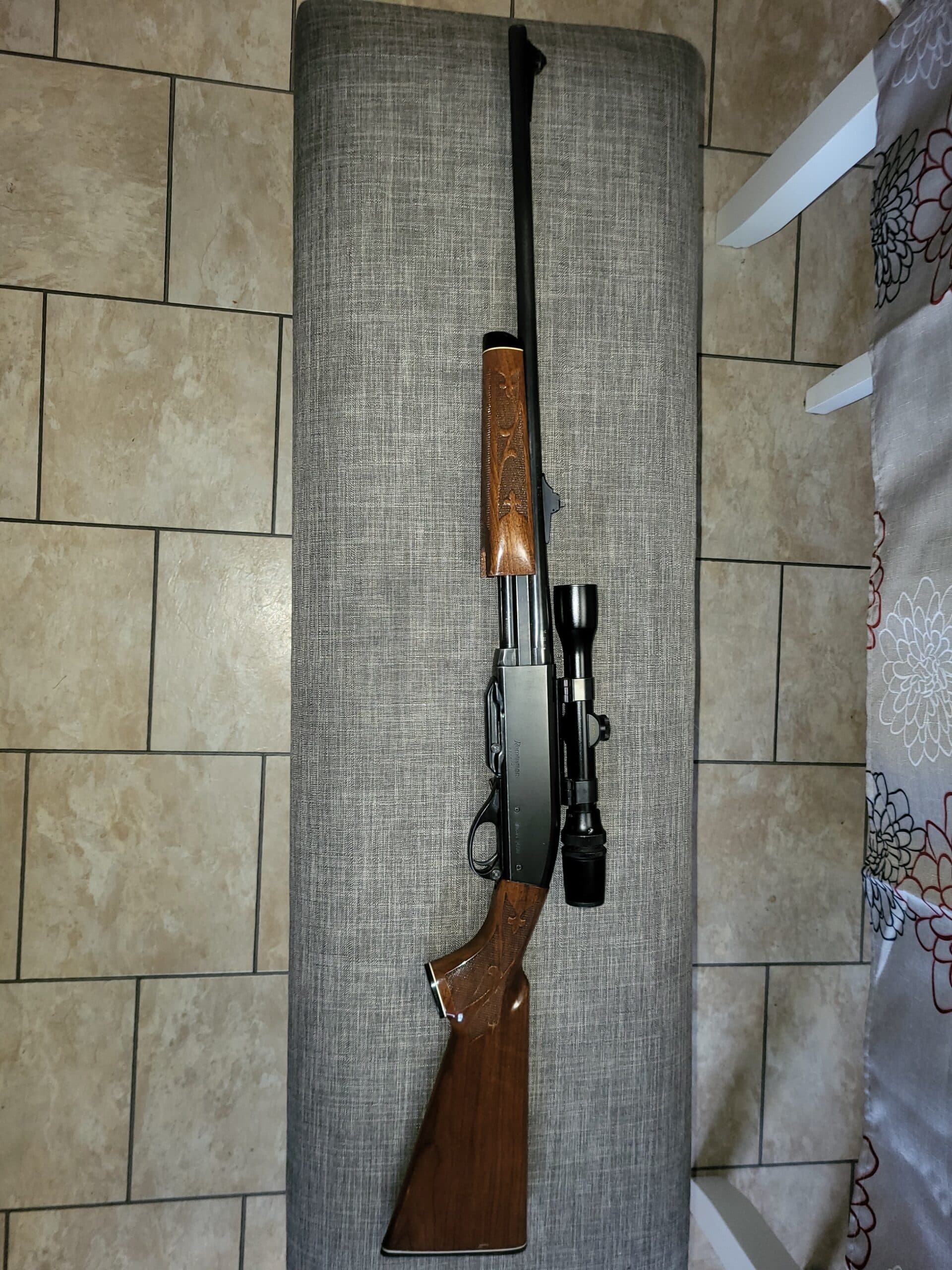 Remington 7600 pompe. 270 win.