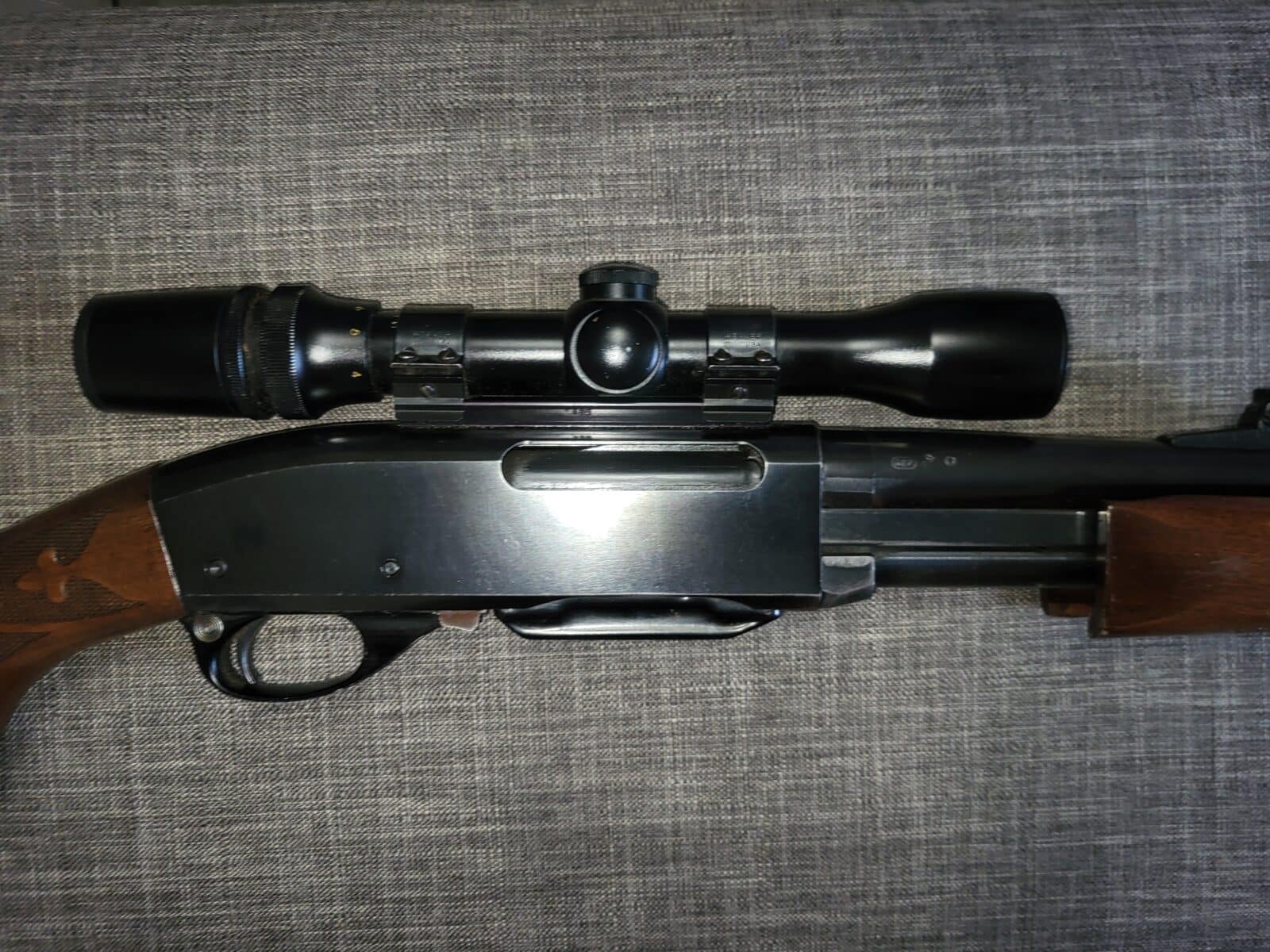 Remington 7600 pompe. 270 win.