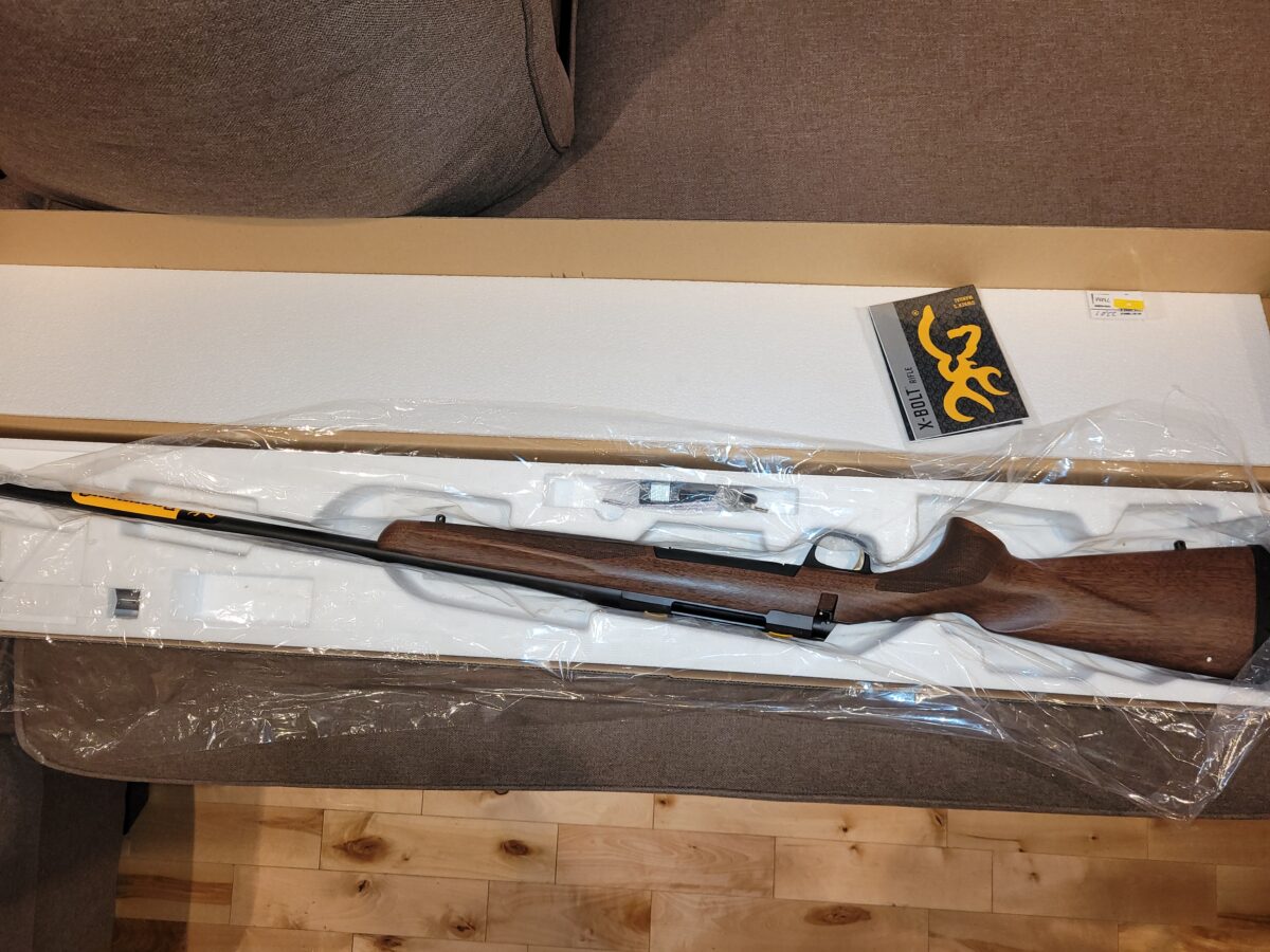 Browning X-bolt hunter 7mm