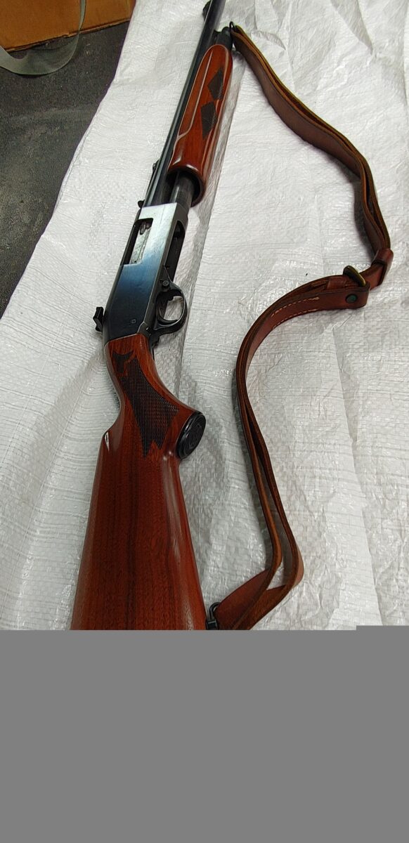 Fusil de marque High Standards cal 12 (canon 20”)