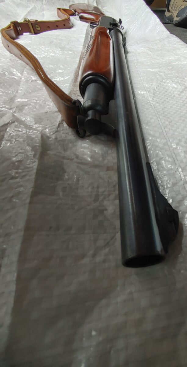 Fusil de marque High Standards cal 12 (canon 20”)