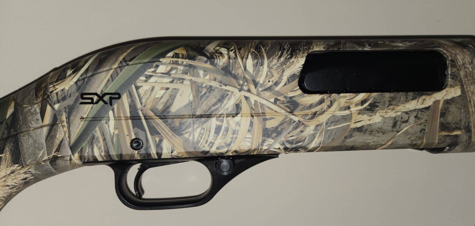 Fusil à pompe calibre 12 Winchester SXP waterfowl hunter