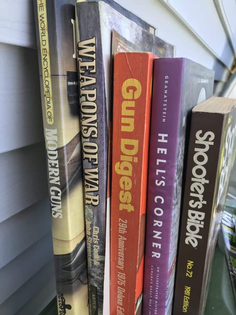 LIVRES SUR LES ARMES