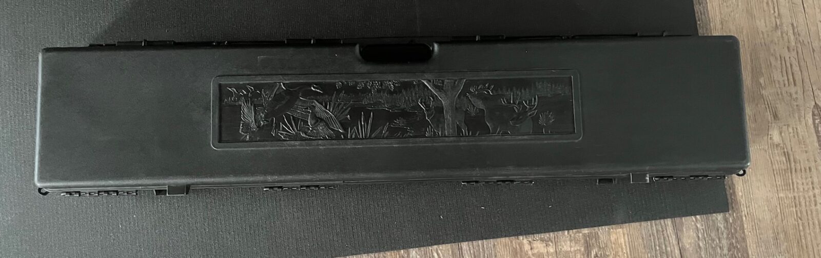 Fusil poudre noir Rossi S50 avec scope et coffre de transport