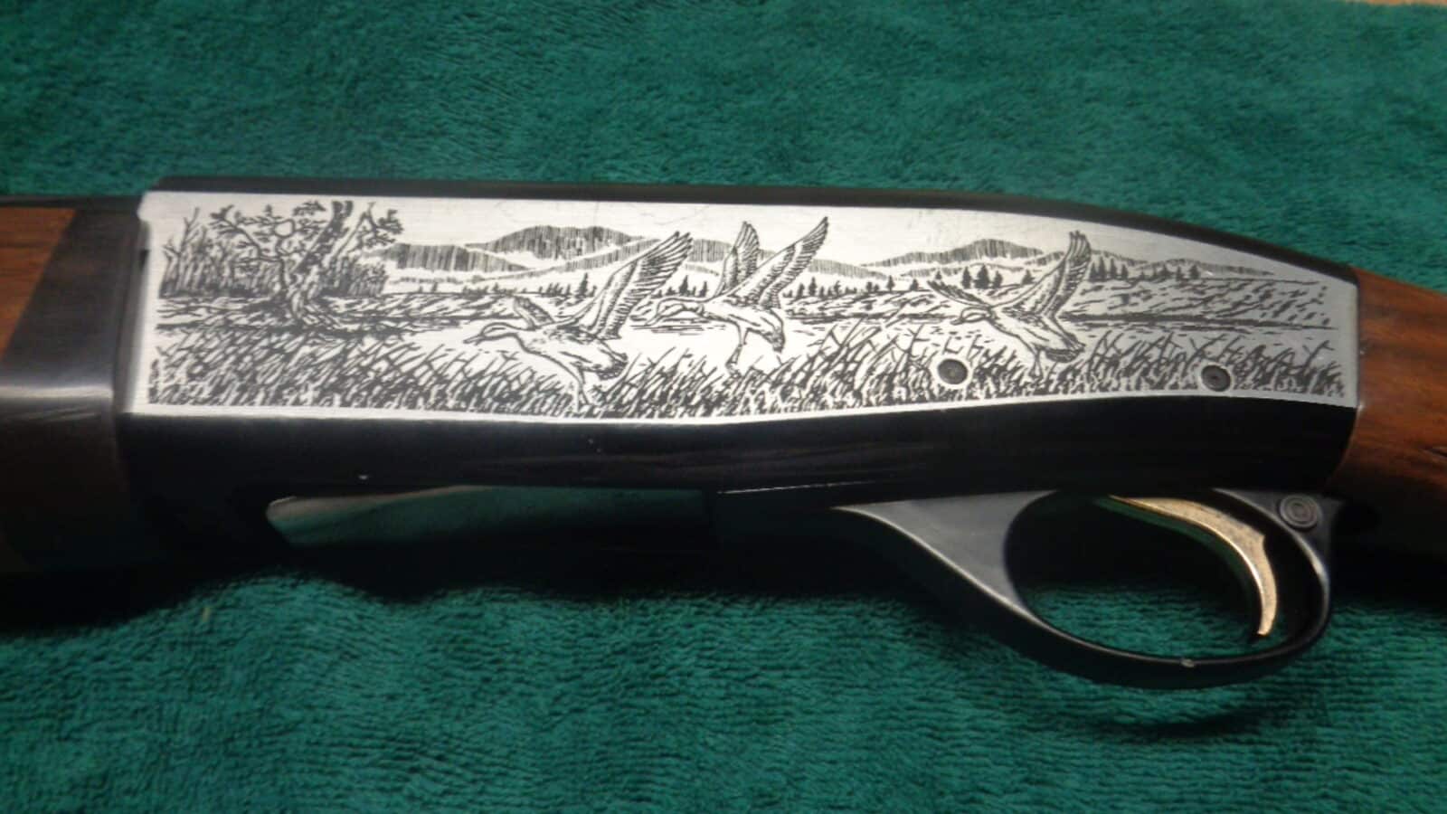 ITHACA (SKB) XL 900 12 GA. 2¾ ” (Semi-auto)