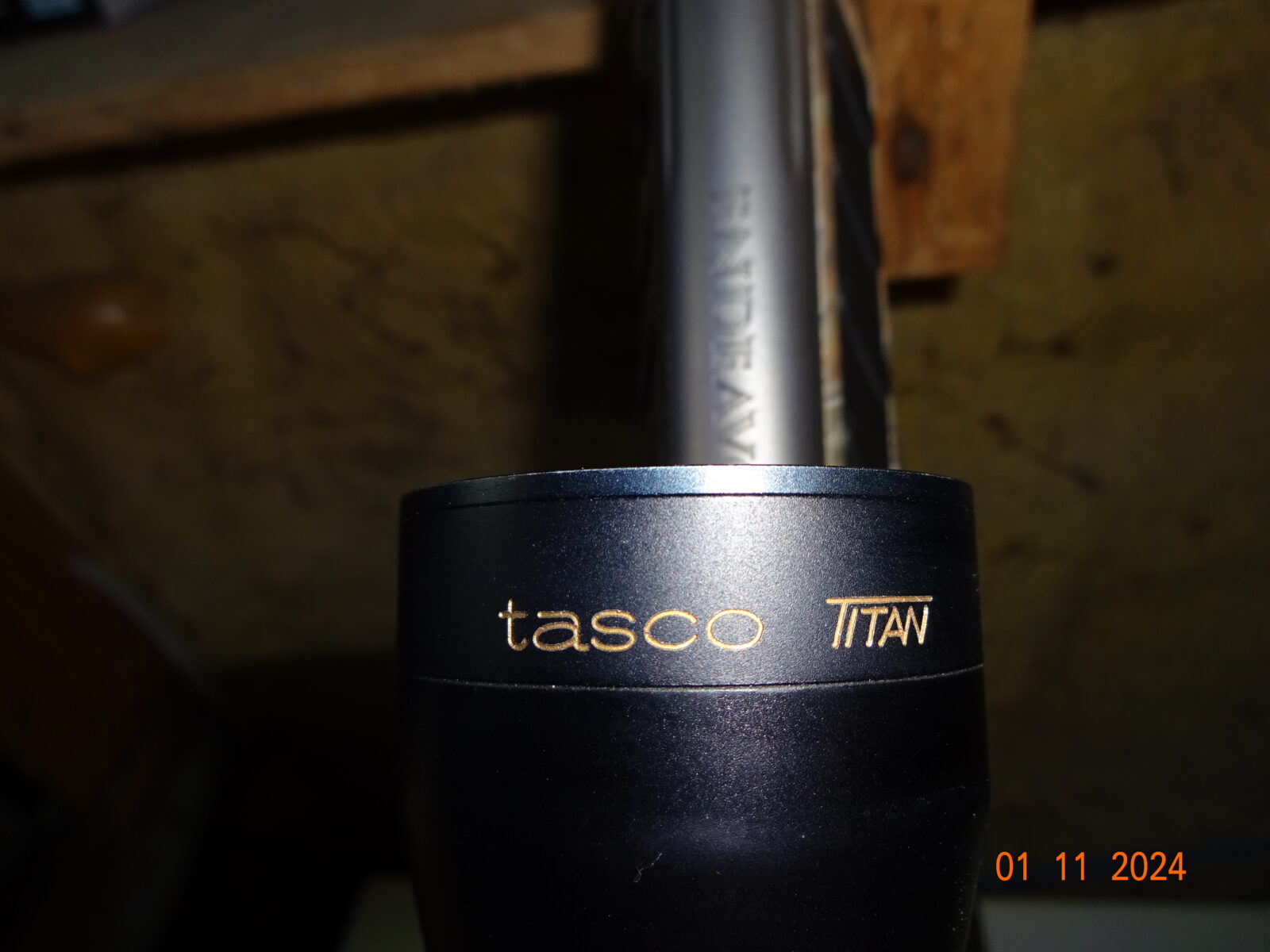 Titan Tasco 1.5 x 6 x 42