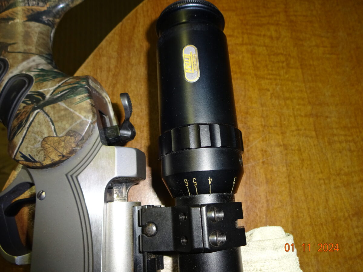 Titan Tasco 1.5 x 6 x 42