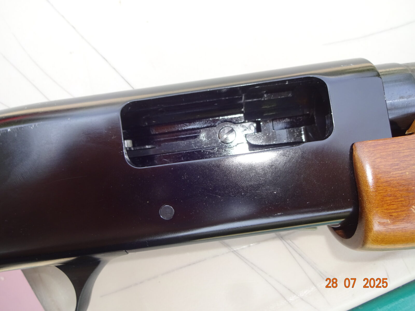 lakefield mossberg pompe cal. 12 full choke 3 pouces magnum