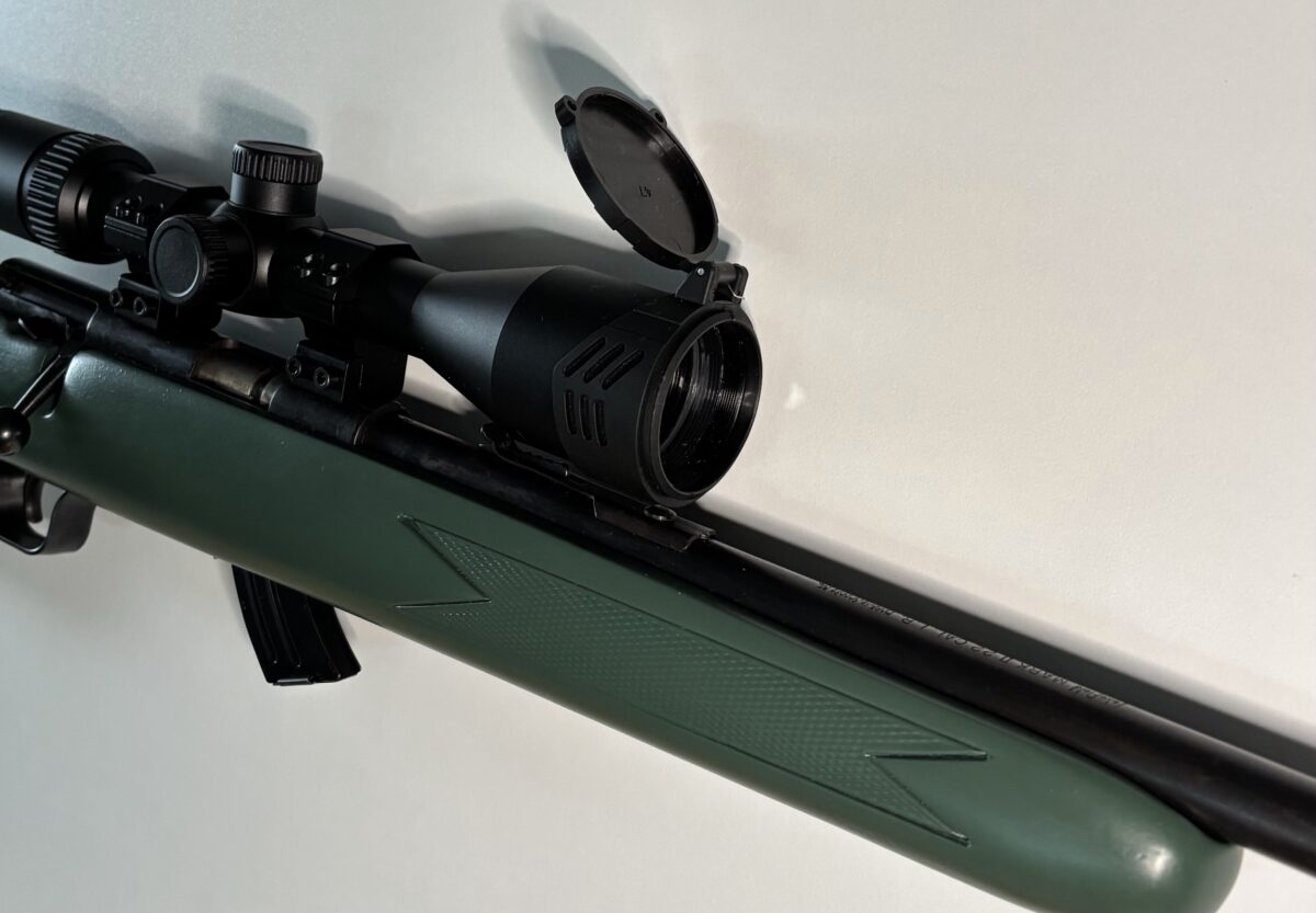 Carabine 22 LR Lakfield Mark II avec télescope RioRand 3-9×40