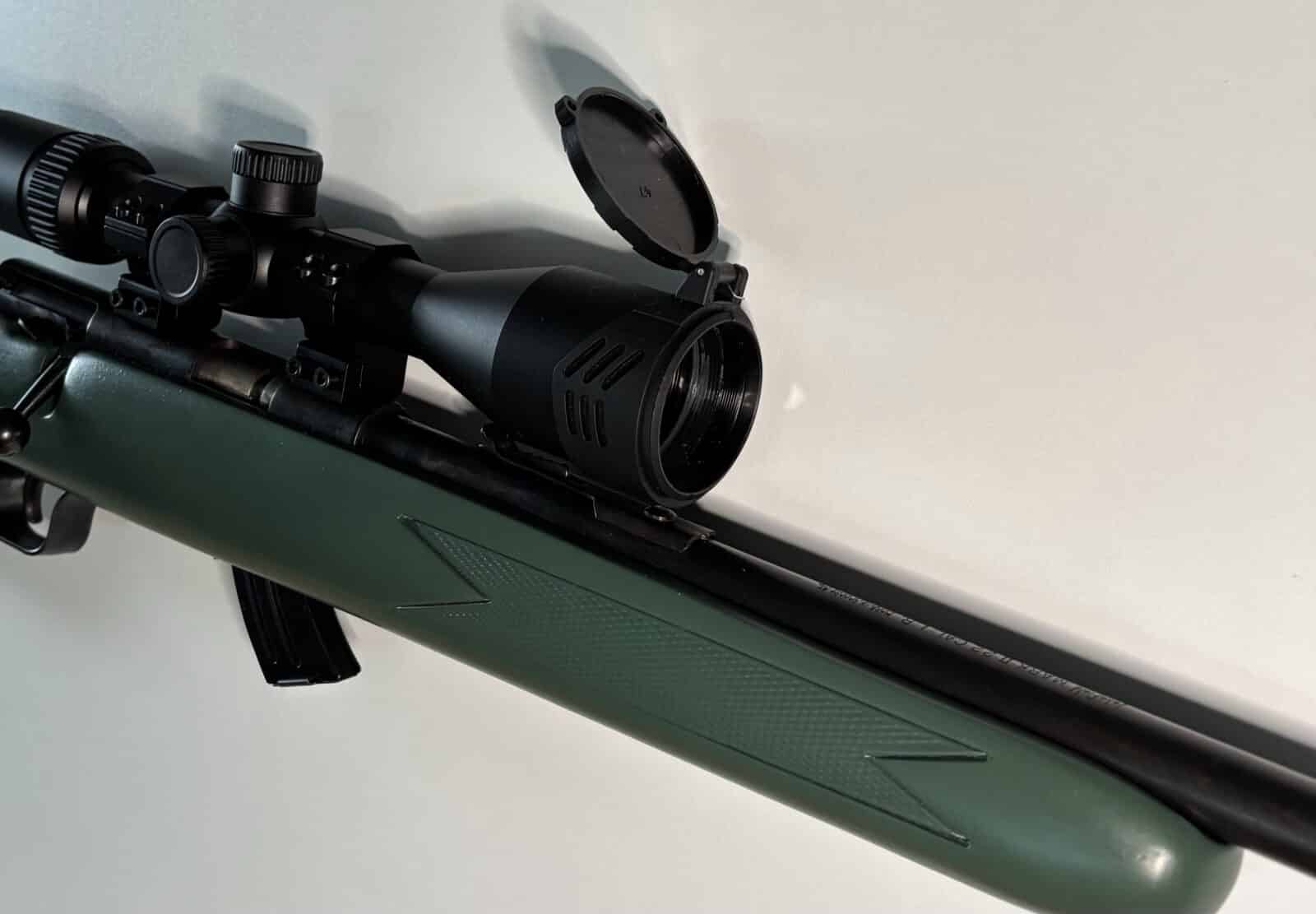 Carabine 22 LR Lakfield Mark II avec télescope RioRand 3-9×40