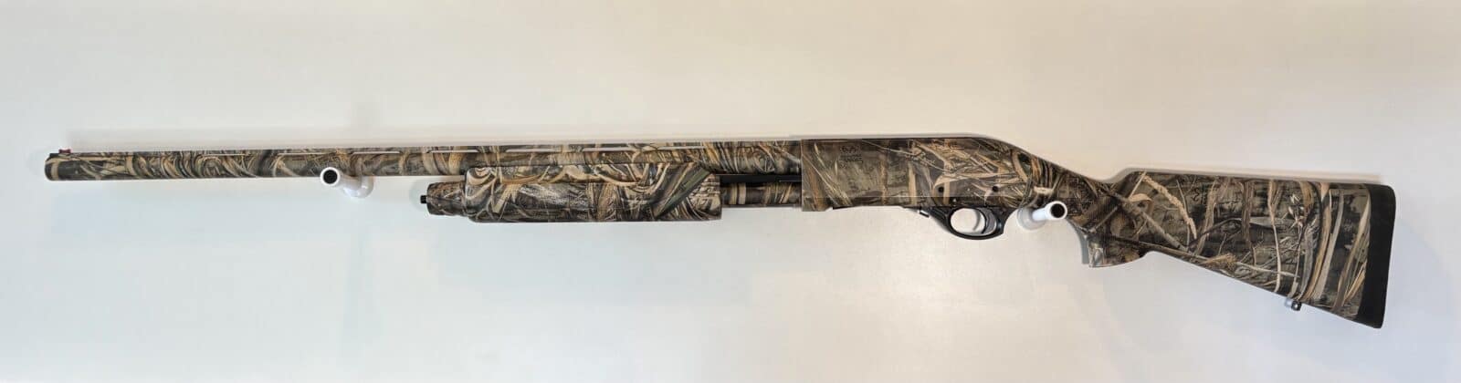 Fusil Charles Daly modèle 301 , pompe 12 GA 3″ camo, (comme neuf)