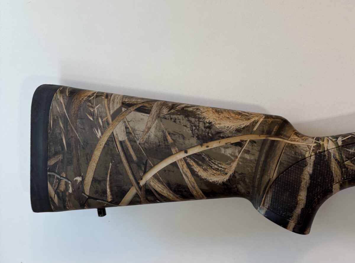 Fusil Charles Daly modèle 301 , pompe 12 GA 3″ camo, (comme neuf)