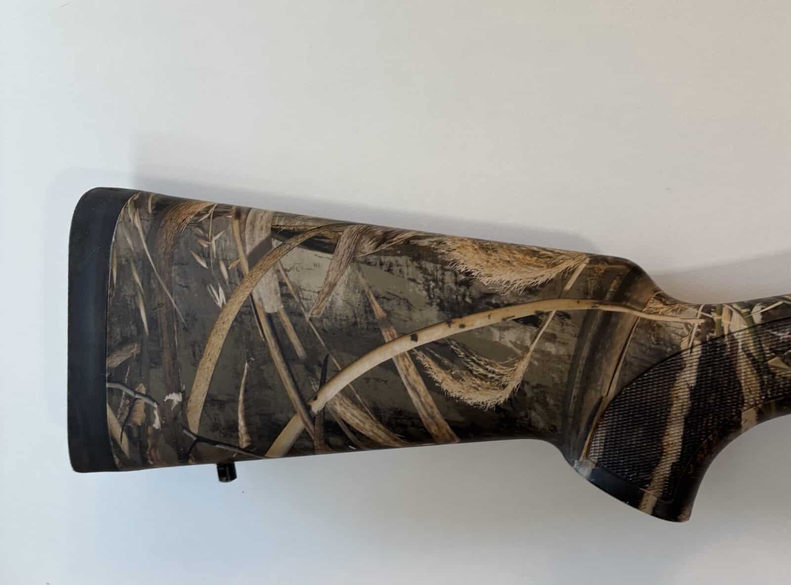 Fusil Charles Daly modèle 301 , pompe 12 GA 3″ camo, (comme neuf)