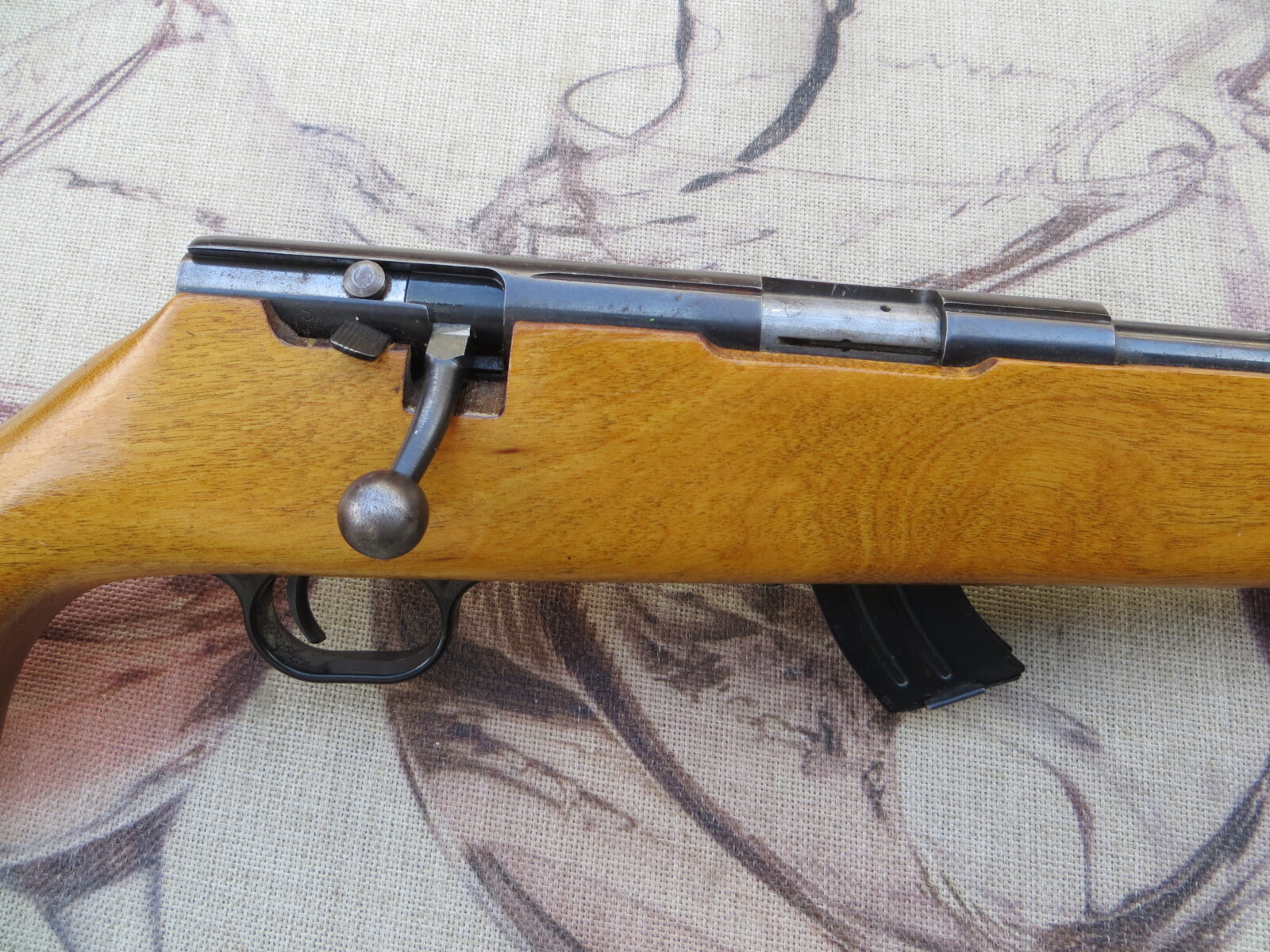 Carabine Moosberg lakefild Mark II cal.22 chargeur 10 coups