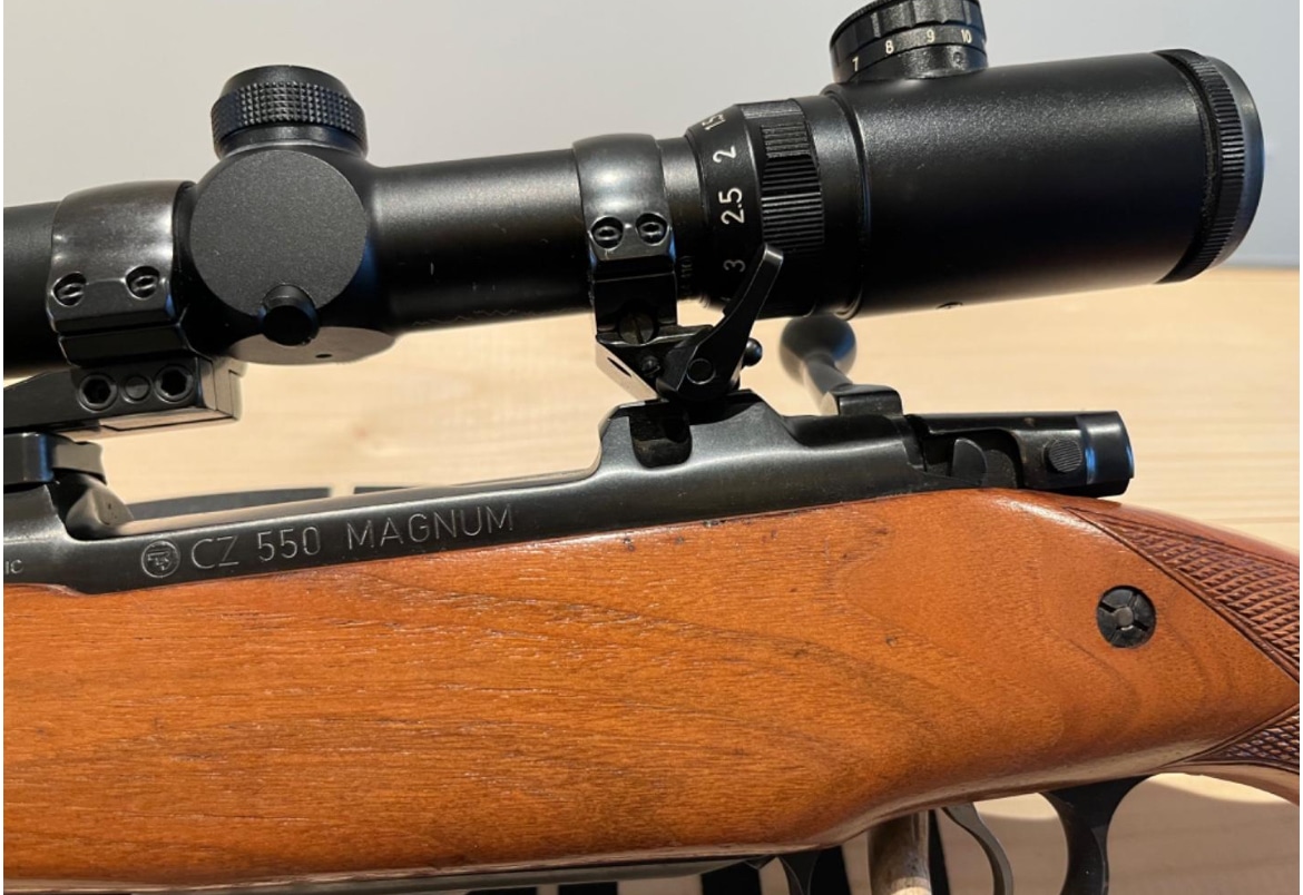 Carabine CZ 550 Magnum, calibre .416 Rigby avec lunette Electrovis