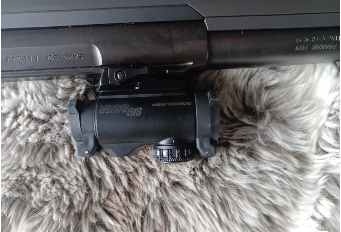 sako s 20 calibre 308 + lunette + point rouge + munit
