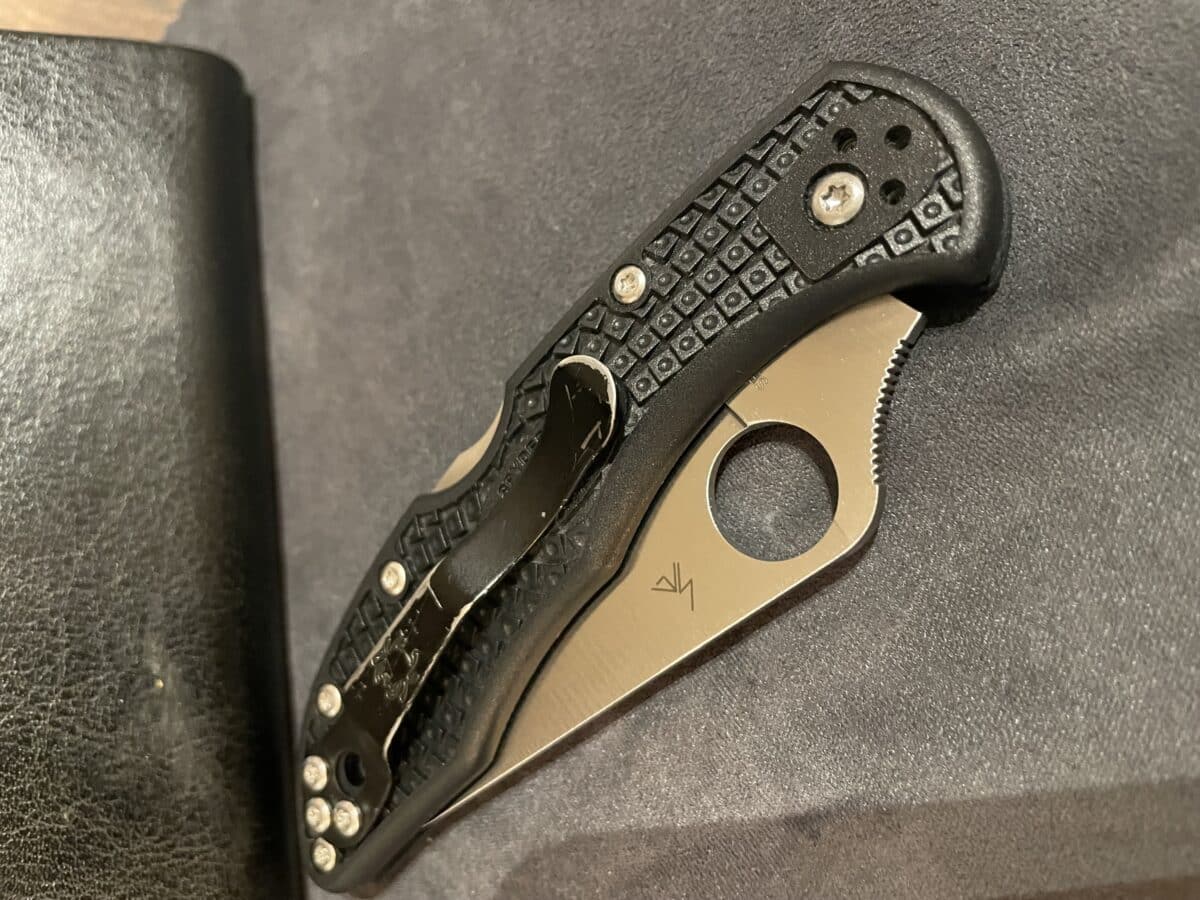 Spyderco Delica 4, FRN, VG 10, couteau de poche
