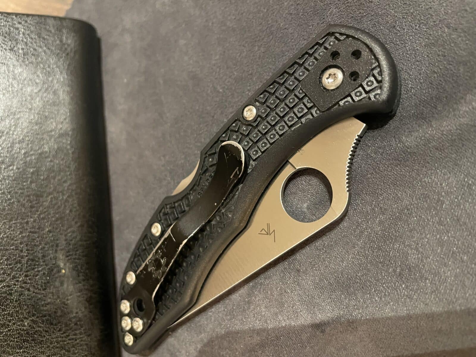 Spyderco Delica 4, FRN, VG 10, couteau de poche
