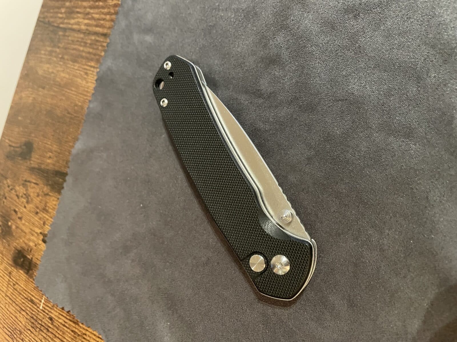 couteau de poche CJRB Pyrite, G10, button lock.