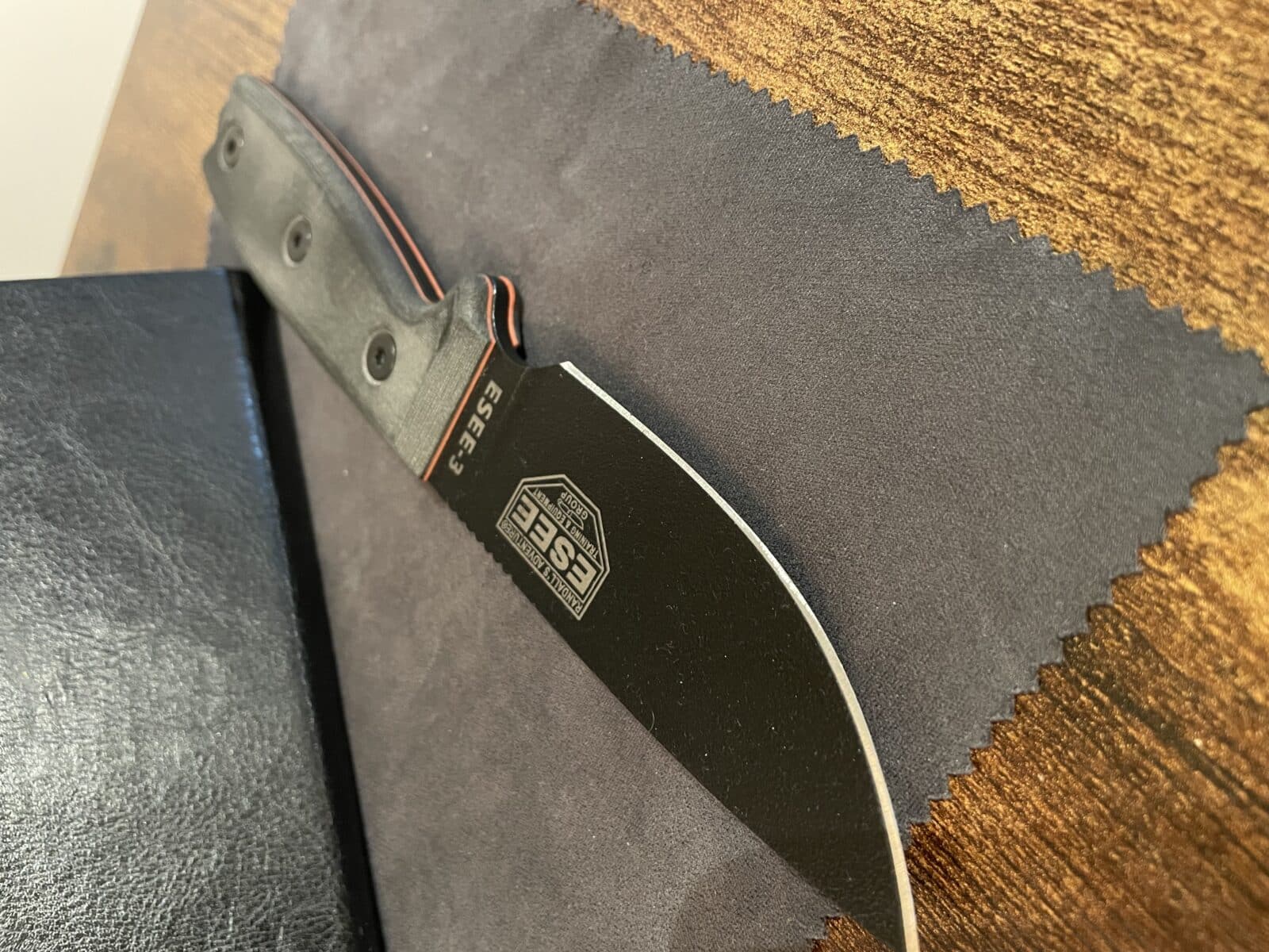 Couteau de survie Esee 3